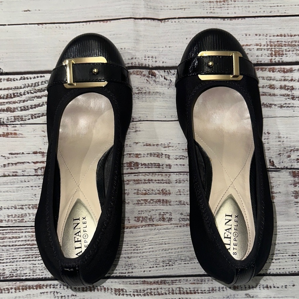 Alfani Step 'N Flex Tomina Wedges Sz. 7.5 - Picture 3 of 10